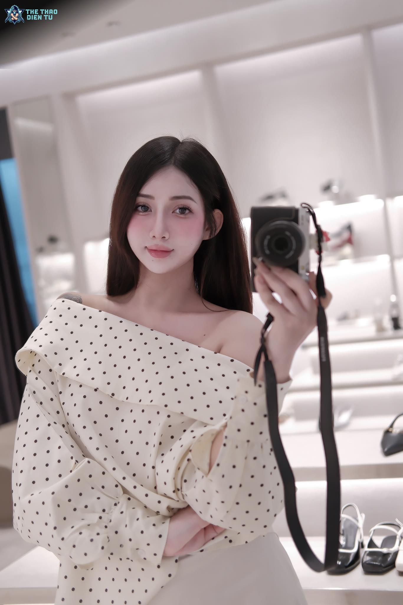 Hành Trình Thay Đổi Cuộc Đời: Từ Cô Bé Bán Vé Số Đến Hot Girl Triệu Follow